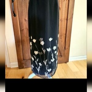 ANN TAYLOR FLORAL SKIRT